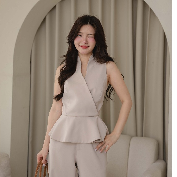 Milin T42 Mena top by hanamilinclothing ราคา ถูกที่สุด ดีลบีเคเค แกลเลอรีภาพที่ 4