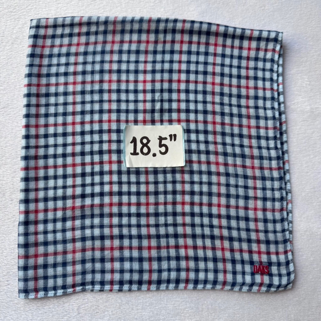 Daks London ผ้าเช็ดหน้า ดัคส์