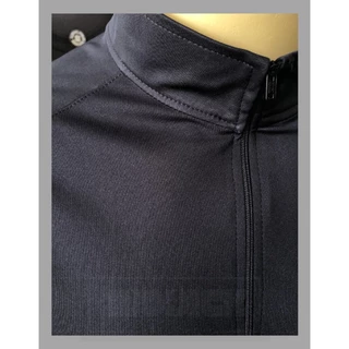 เสื้อยืด/เสื้อคอซิปสีพื้น ไหล่สโลป-แขนยาว สีดำ/ผ้าไมโครเรียบ (Polyester)