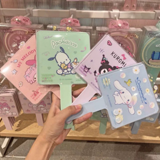 🎀พร้อมส่ง กระจกสี่เหลี่ยมทรงด้ามจับ Sanrio x Miniso ลิขสิทธิ…