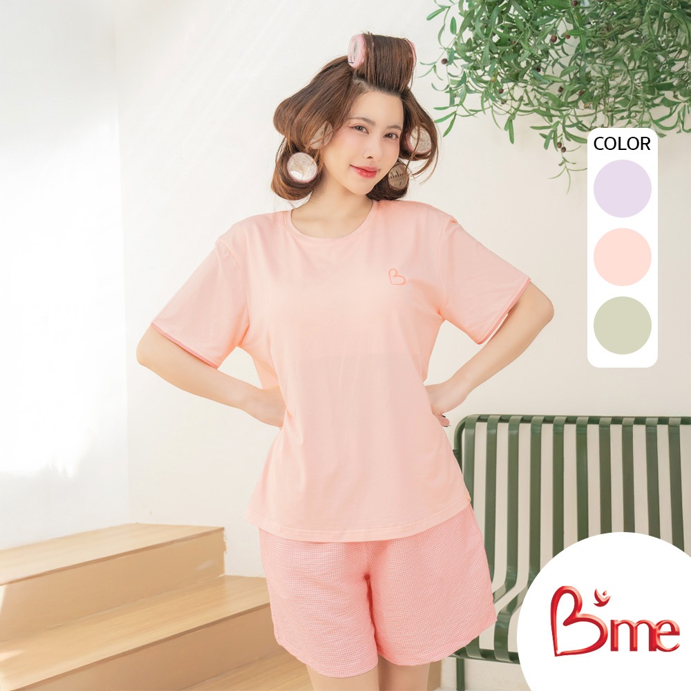 B'me ชุดเซ็ตรูปแบบเสื้อแขนสั้นคอกลม พร้อมกางเกงขาสั้น รุ่น ME8823 มี 3 สี สีม่วง สีเขียว สีโอลด์โรส M.3