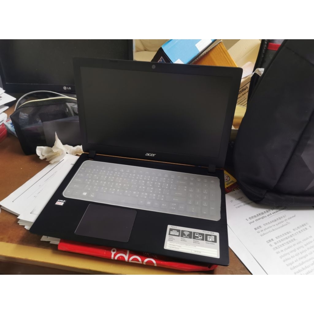 ใหม่มาก Acer Aspire 3 A315-21-28HE พรัอมกระเป๋า