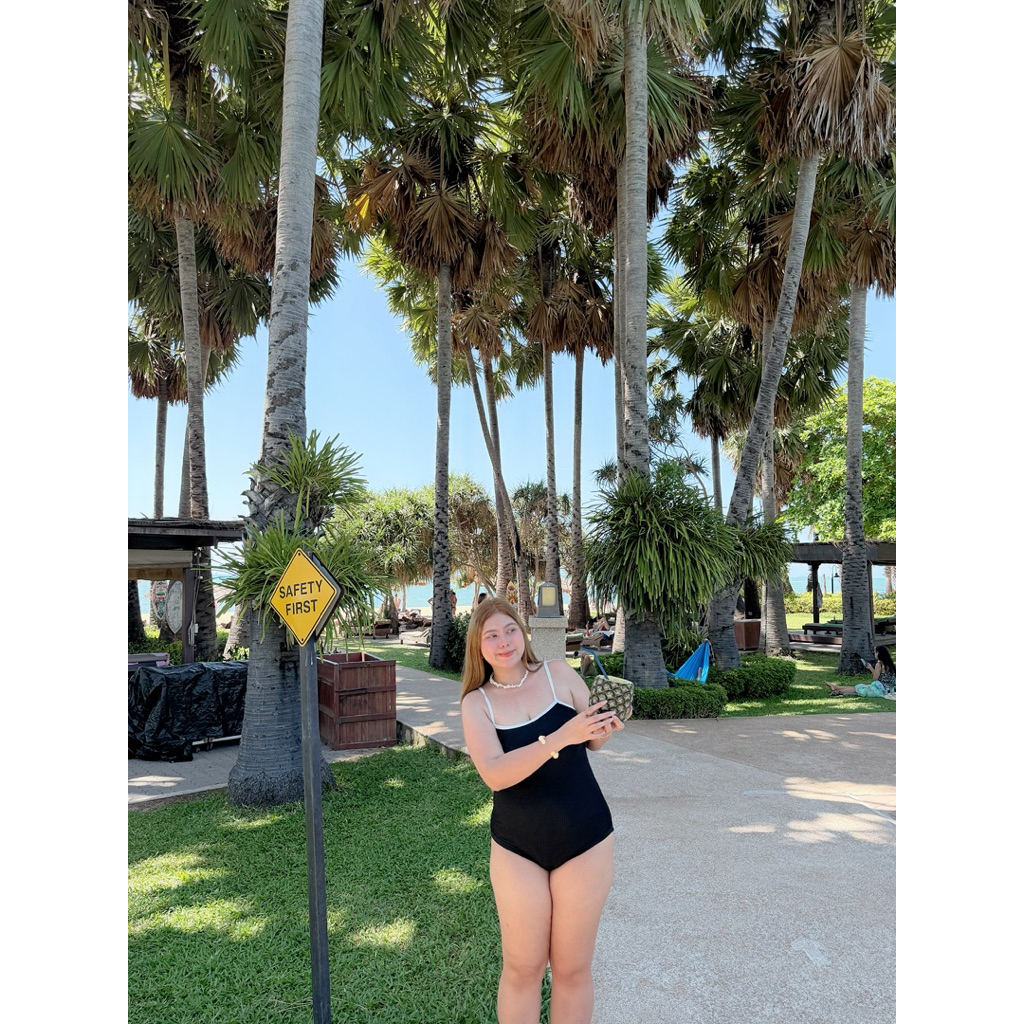 บอดี้สูทสายเดี่ยวสาวอวบ ใส่ทะเลชิลๆๆ❤️‍🔥❤️‍🔥❤️‍🔥