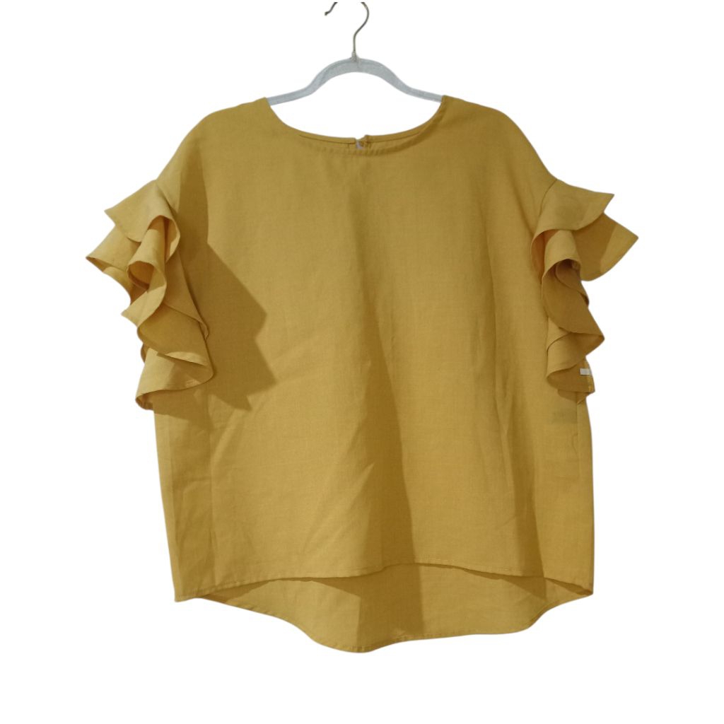 แบรนด์ RagOut🔖เสื้อทรงหลวมโทนสีเหลืองคัสตาร์ด