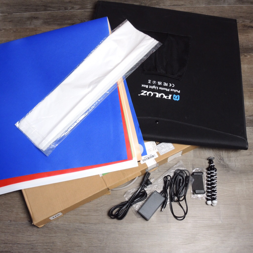 PULUZ >> PU-5060 เต็นท์สำหรับถ่ายภาพ ถ่ายสินค้า ขนาด 60x60x60 cm พร้อมไฟ LED และฉากหลัง สินค้ามือสอง