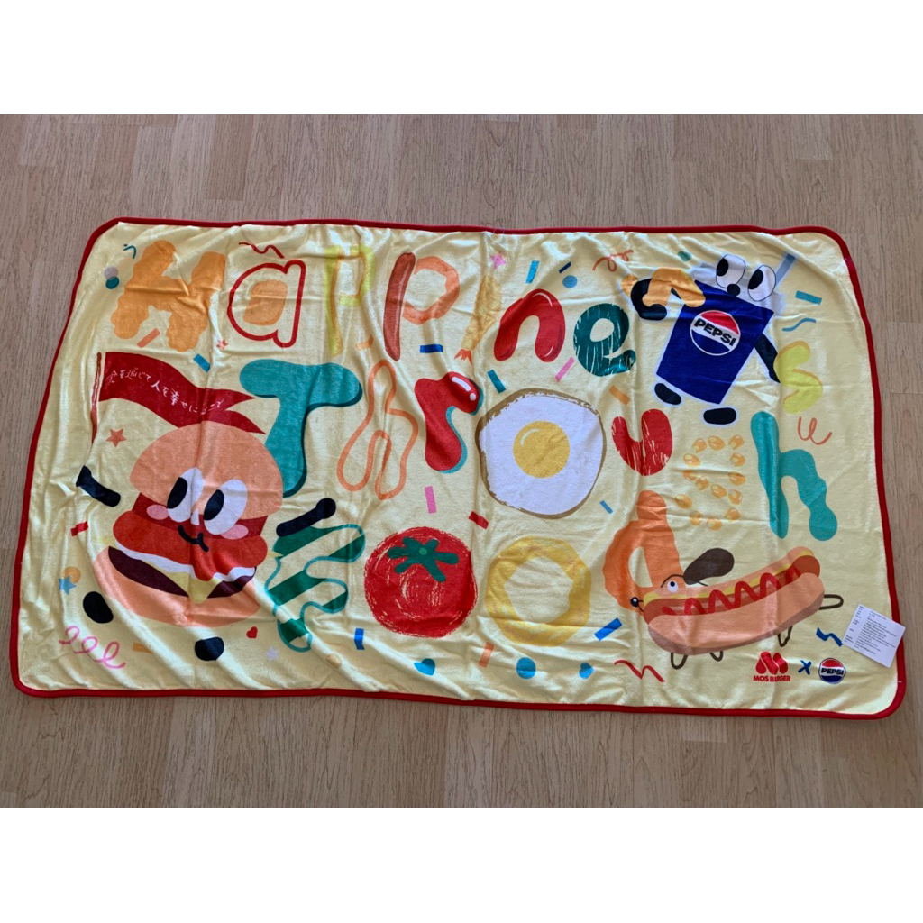ของใหม่ ‼️ ⚠️อ่านก่อนนะคะ⚠️ผ้าห่ม Mos Burger 🍔 ขนาด 30”*50” #23