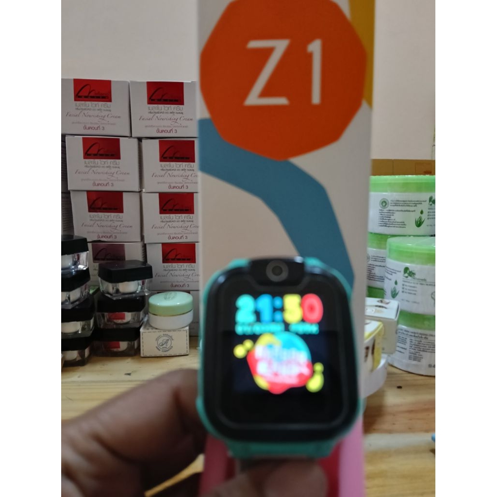 Imoo Z1 นาฬิกาเด็ก สีเขียว มือสอง ของแท้ อุปกรณ์ครบ พร้อมกล่อง
