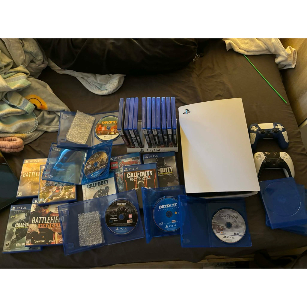 Ps5 playstation 5 bundles 667 GB + SSD M.2 2 TB + แผ่นเกมส์ 25+ games + ps plus Extraอีก 5 เดือนกว่า