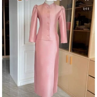 สีดำชุดจิตรลดาสีดำตัดเย็บอย่างดีอัดผ้ากาวเรียบร้อยผ้าไหมสนใจสั่งซื้อได้ค่ะมีราคาปลีกส่งอัดผ้ากาวทั้งชุดมีหลายสี
