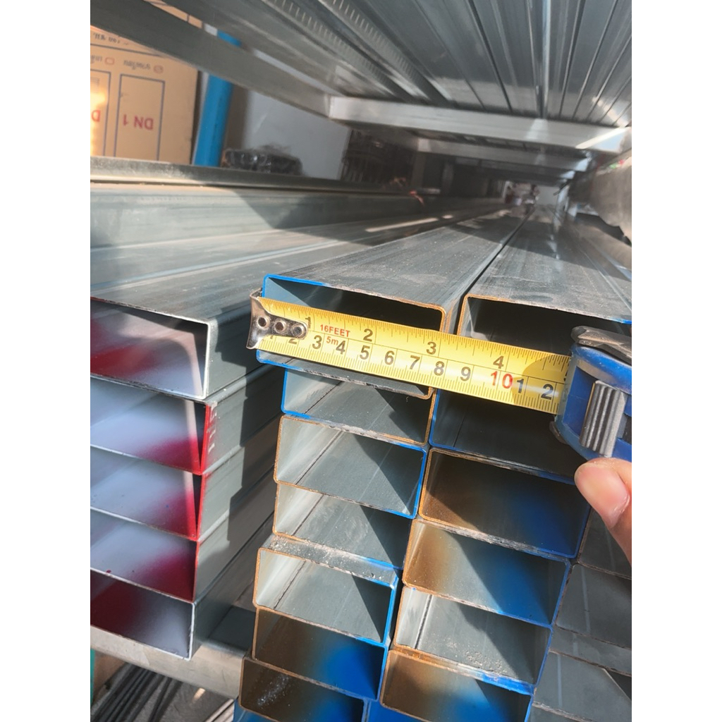 เหล็กกล่องกัลวาไนซ์3x1.5นิ้วหนา1.2มิลยาว100cm