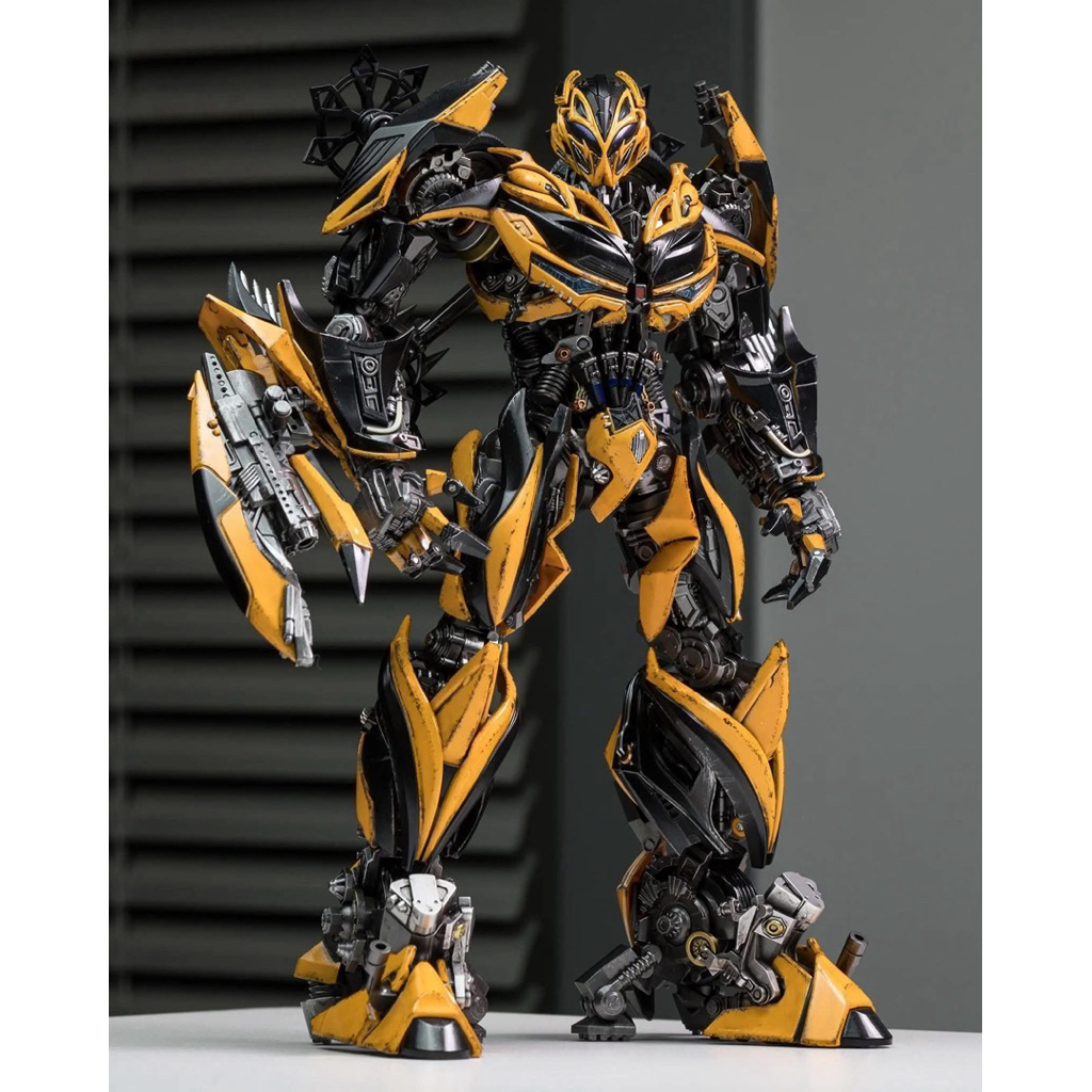 【Pre-Order】 Action Figure DLX – CM-006 : Bumblebee The Last Knight ⚡🤖
