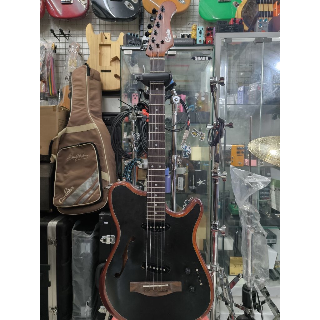 Hybrid Guitar Gusta ALNUEVO