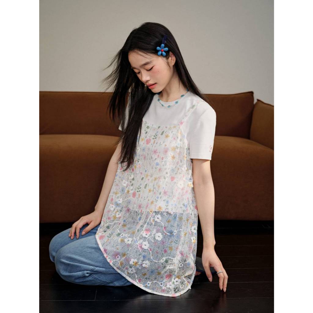[พร้อมส่ง/Preorder] KUOSE : Floral Asymmetrical Cami