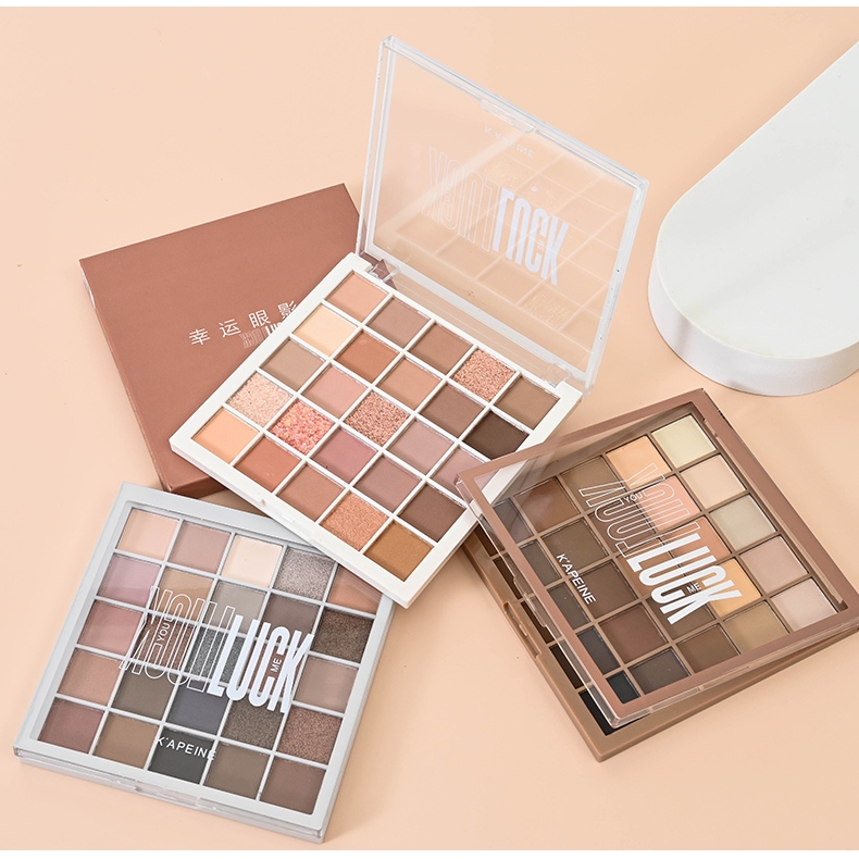 ewf5we6 + คอนซีลเลอร์ + นมแต่งหน้า + แป้งปัดแก้ม + คอนทัวร์แบบแท่ง + มินิพัฟ + ลิปบาล์มลิปสติก