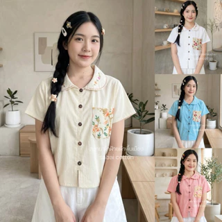 เสื้อผ้าฝ้าย คอบัว งานพรีเมี่ยม กระดุมกะลา แต่งกระเป๋า ปักดอกไม้ งานทำมือ งานhandmade