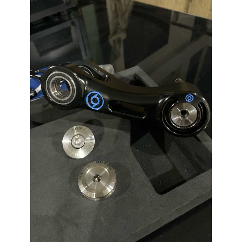 101 Factory อาร์มหน้า For New Vespa