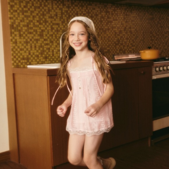 lookbookpetite etoile top สี pink moonlight lace