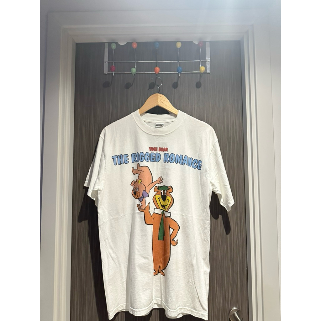 เสื้อยืดคอกลม Yogi bear