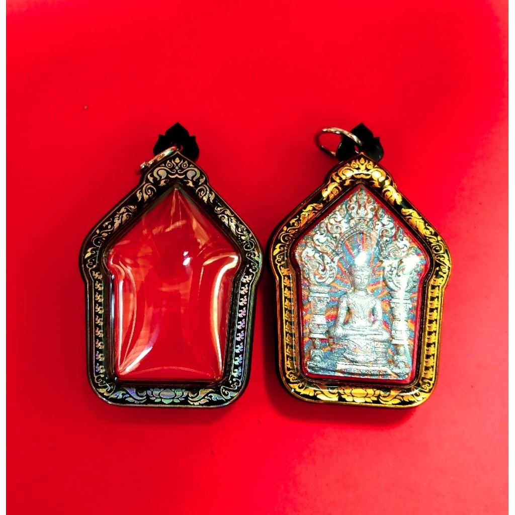 กรอบพระเลเซอร์แบบตลับสำเร็จใส่หัวใจขุนแผนหลวงปู่ศิลาสิริจันขนาดพระที่นำมาใส่กว้าง 2.77 cmสูง 3.96cm ประกอบเองได้ง่าย