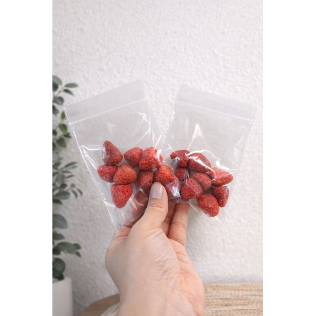 สตอเบอรี่อบแห้งสำหรับสัตว์ฟันแทะ กระต่าย แฮมสเตอร์ ขนมสัตว์เล็ก ราคา ถูกที่สุด ดีลบีเคเค แกลเลอรีภาพที่ 2