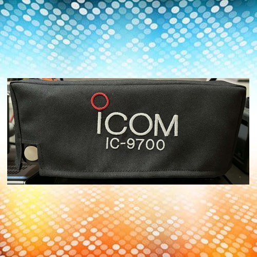 ผ้าคลุมกันฝุ่นวิทยุสื่อสาร ICOM IC-9700 / ปัก Callsign ฟรี 1 ชื่อ / ซักได้(แบบเจาะรู สำหรับสายไมล์)