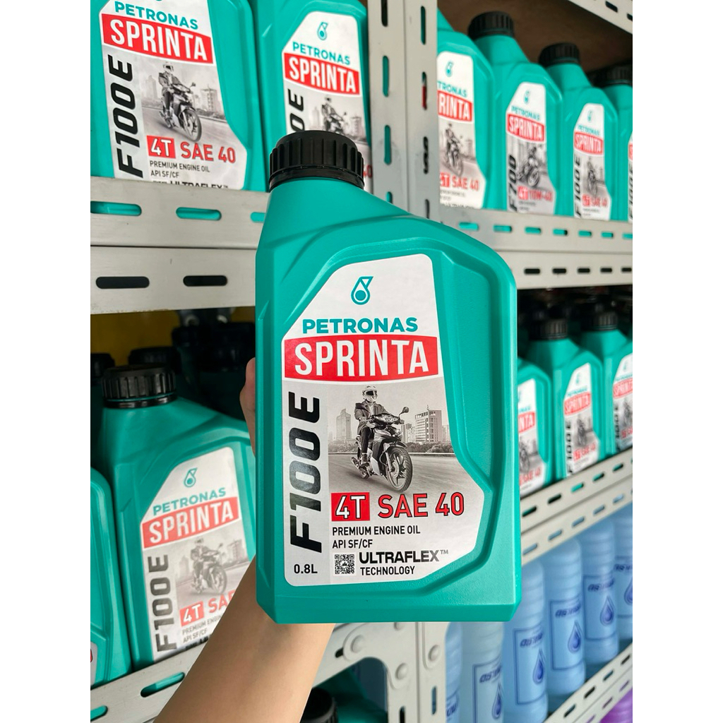 น้ำมันเครื่อง Petronas Sprinta F100E 4T SAE 40 แท้100% ตัวนี้จัดว่าเป็นขวัญใจรถมอเตอร์ไซค์ 4 จังหวะสายประหยัดแต่คุณภาพดี