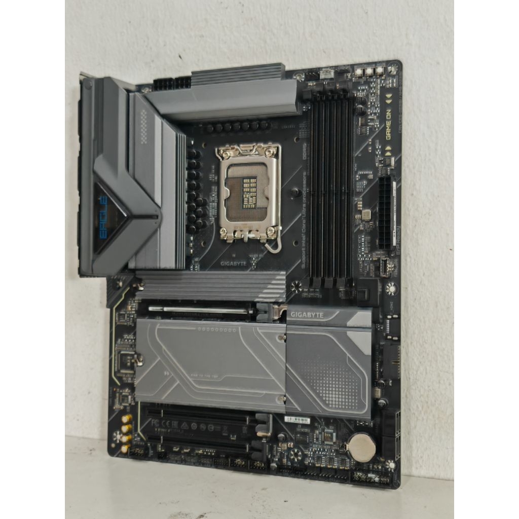 GIGABYTE MAINBOARD Z890 EAGLE ไม่ใช่รุ่น WiFi มือสอง