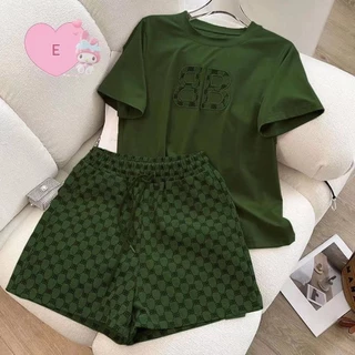 R.M✨ชุดเซ็ตผู้หญิง 2 ชิ้น เสื้อ+กางเกงขาสั้น ลายปักตัวอักษร สไตล์เกาหลี ทรงโอเวอร์ไซซ์ ใส่สบาย -T008