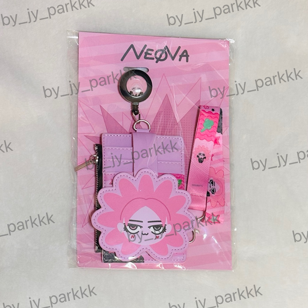 พร้อมส่ง GMMTV LEATHER MULTI CARD HOLDER WITH STRAP NEONA นีออนน่า นานิ สายคล้องบัตร สายคล้องคอ