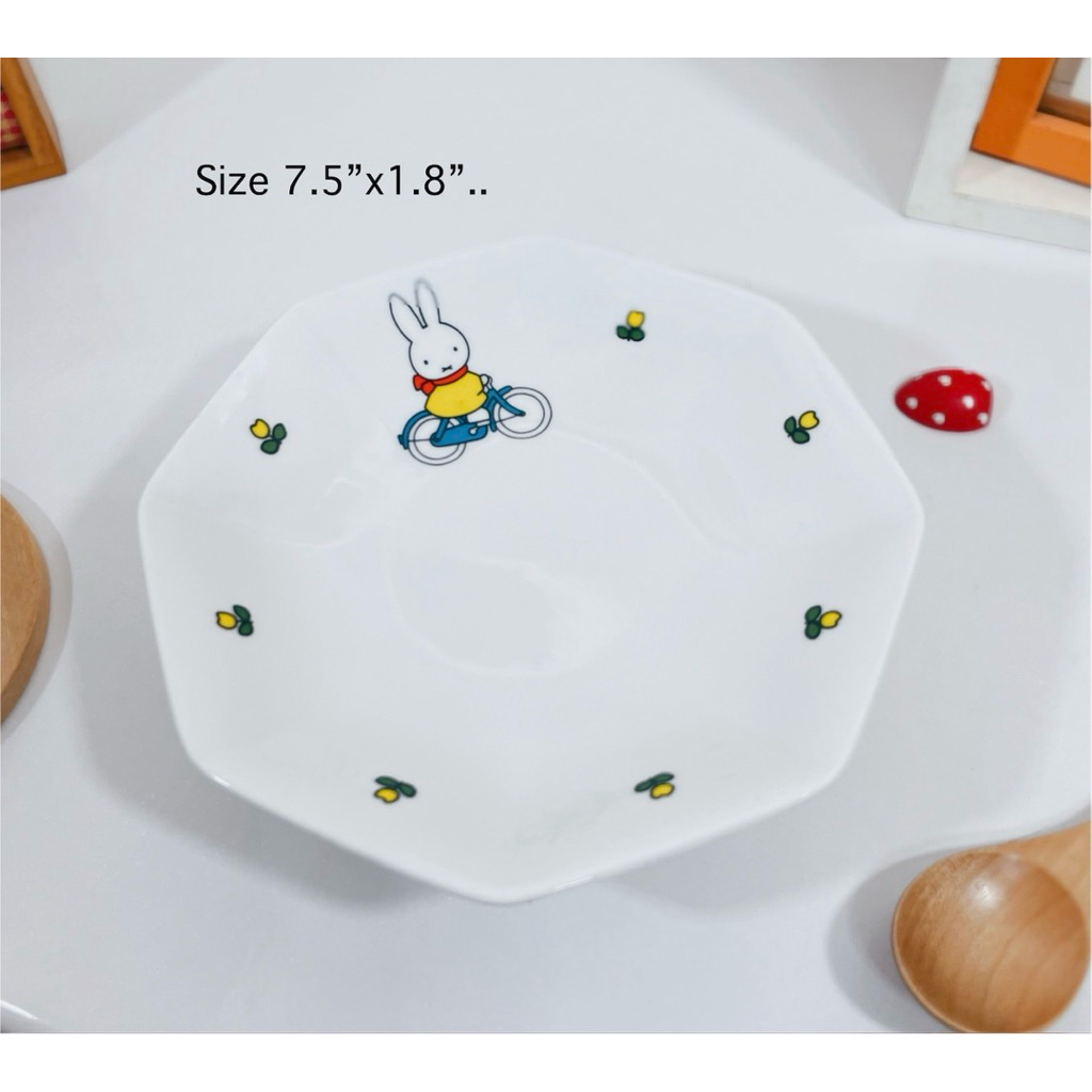 (พร้อมส่ง-005). ของแท้100% จากญี่ปุ่น Miffy. มิฟฟี่   จานมิฟฟี่ จานเซรามิค จานทรง 8เหลี่ยม ยกเชิง