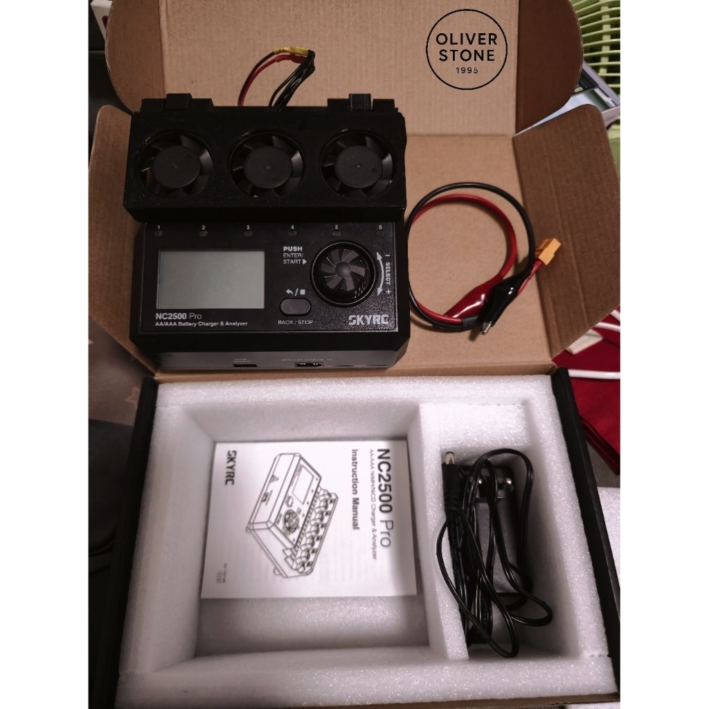 [พร้อมส่ง] แถมพัดลม เครื่องชาร์จ SKYRC NC2500 Pro AA/AAA Battery Charge & Analyzer NiMH/NiCD !!!มือส