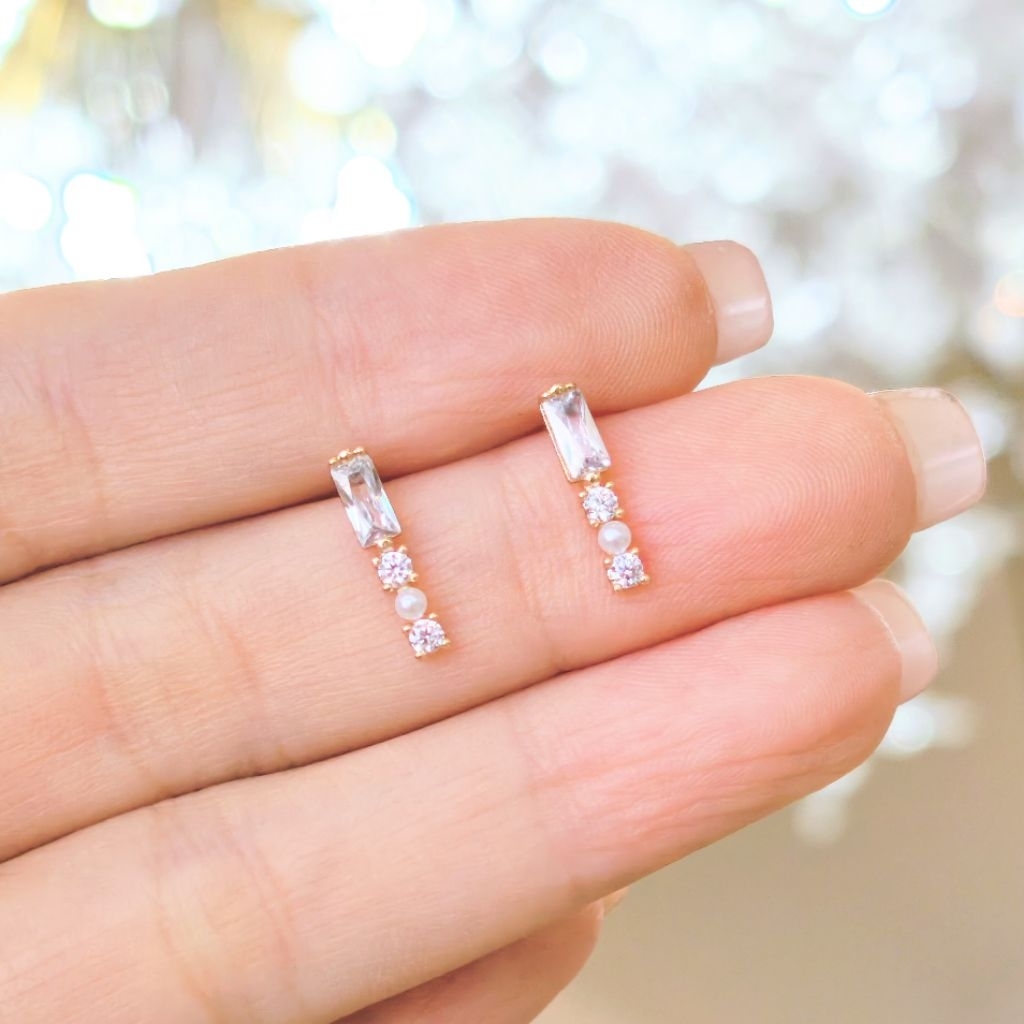 Galaroom Jewelry ต่างหูเพชรสวิสcz รุ่น Twiggy