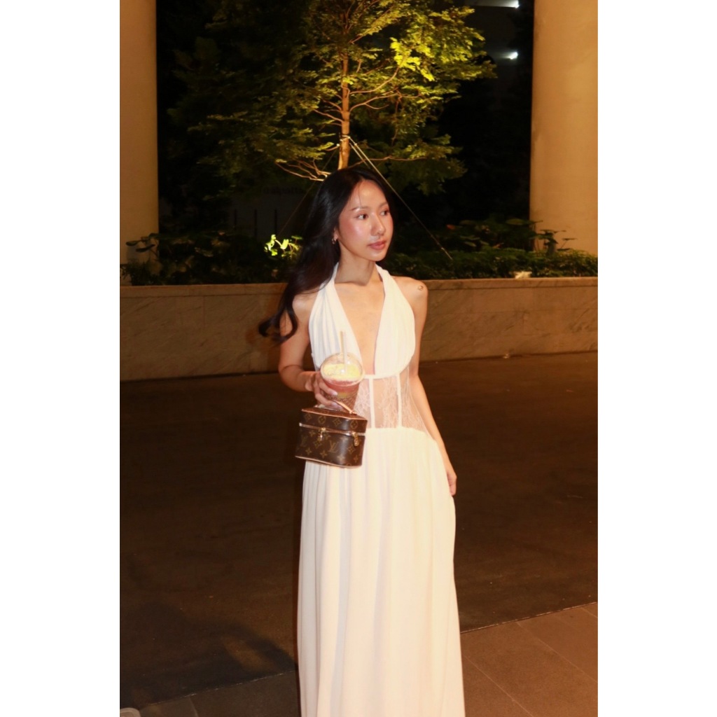 Lacecore เดรสยาวลูกไม้ซีทรูช่วงเอว เก็บทรงสวยสุดๆ ใส่แล้วเอวคอดมากๆ