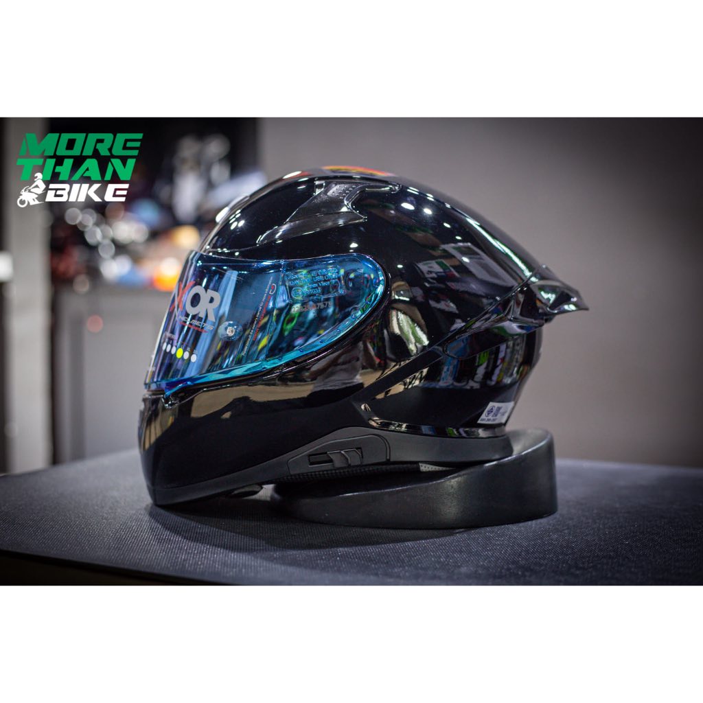 หมวกกันน็อค AXOR รุ่น Apex Black