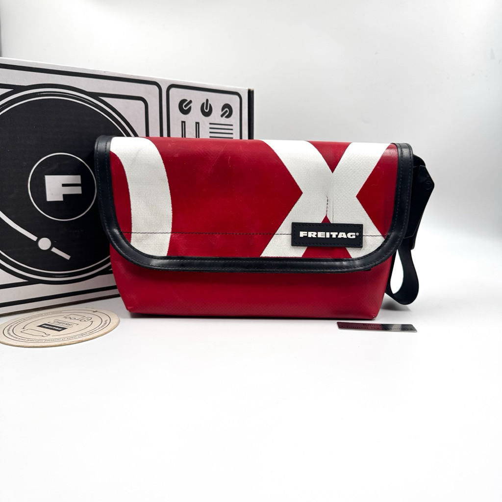 Freitag Hawaii ผ้าแดงขาว❤️‍🔥❤️‍🔥❤️‍🔥⚪️⚪️