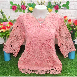 เสื้อลูกไม้ผู้หญิงมีซับในตัว ไม่บางไม่ร้อน ใส่สบาย ใส่ได้ถึงอก 52 นิ้ว