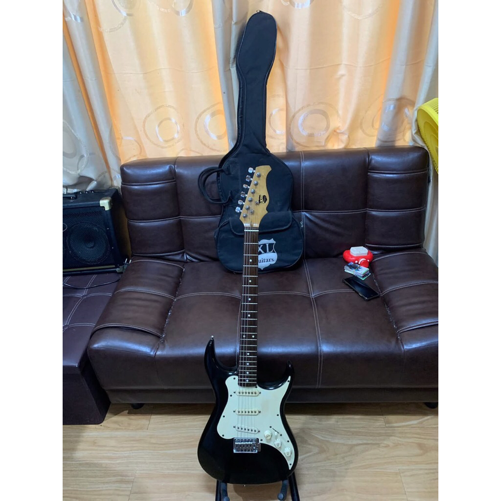 กีต้าร์ไฟฟ้า แบรนด์ AXL