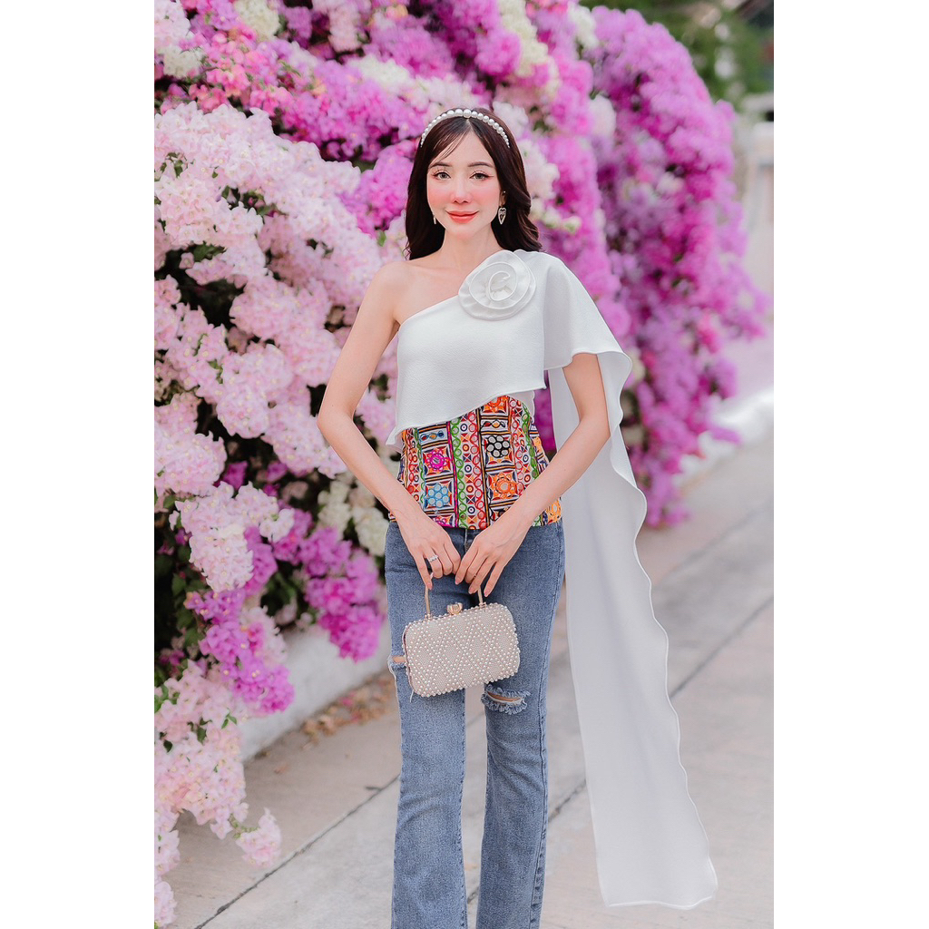 maison bloom เสื้อแต่งสไบ
