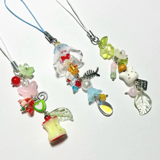 สายห้อยโทรศัพท์ ghibli phone charm รวมหลายแบบ 🍀💕(พร้อมส่ง)