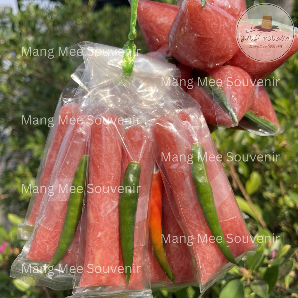 แหนมหนังหมู 1 พวง มี 12 ห่อ (ไม่ต้องแช่เย็น)