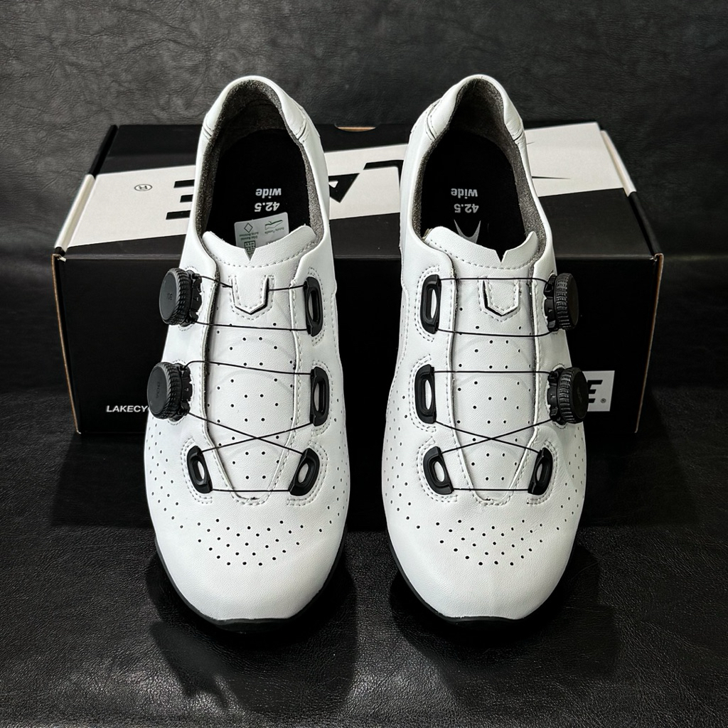 รองเท้าเสือหมอบ Lake CX400-X