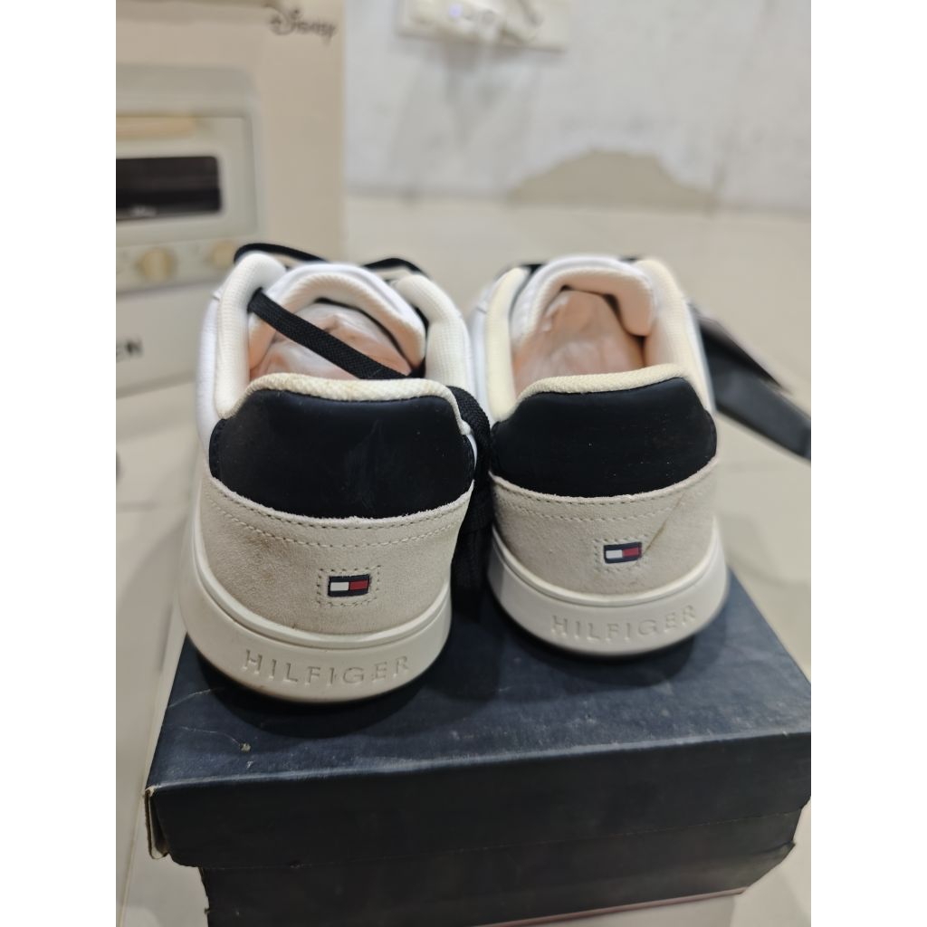 มือ1 รองเท้าผ้าใบ tommy highifier เบอร์41