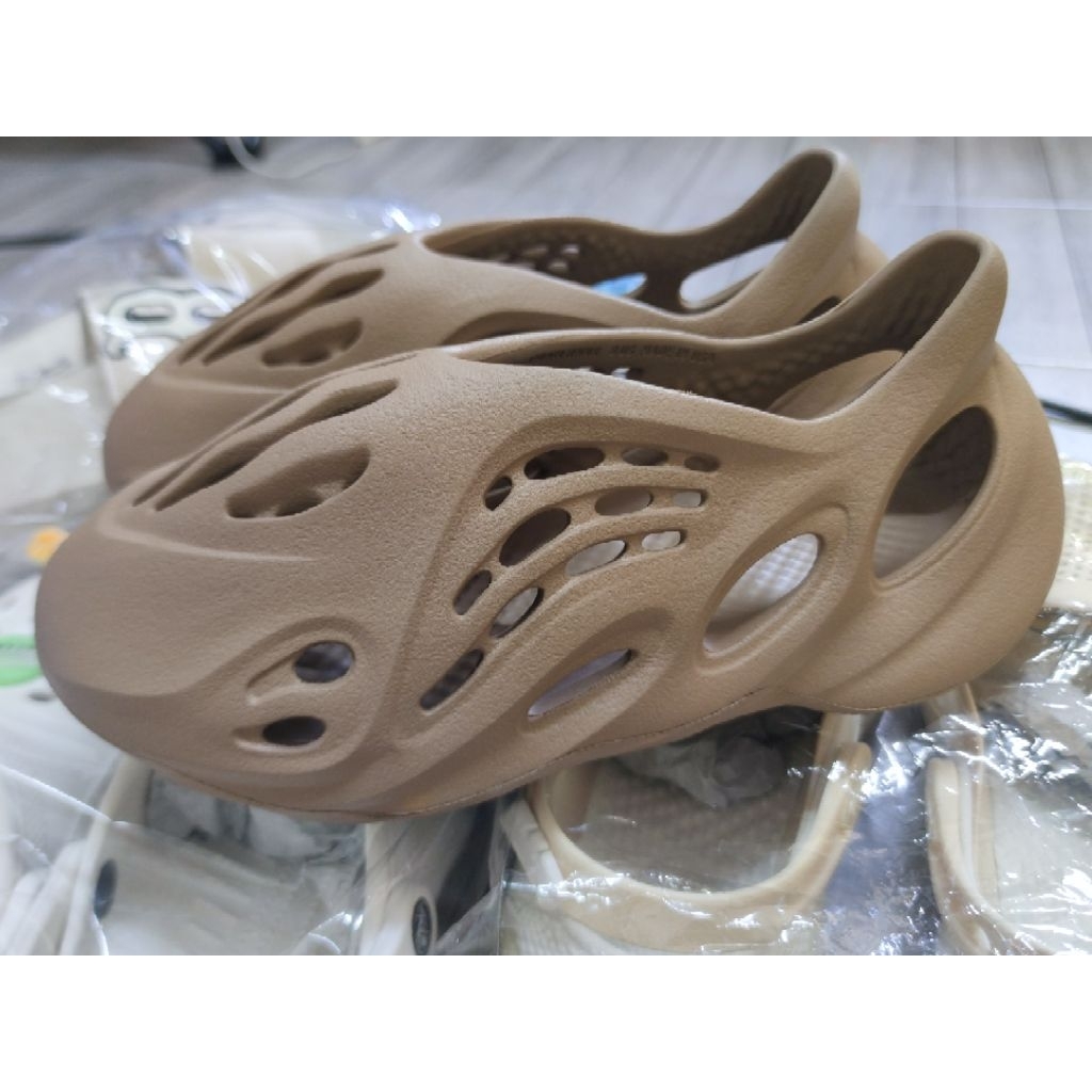 Aรองเท้าแบรนด์แท้มือสอง(25.5-26เซน)