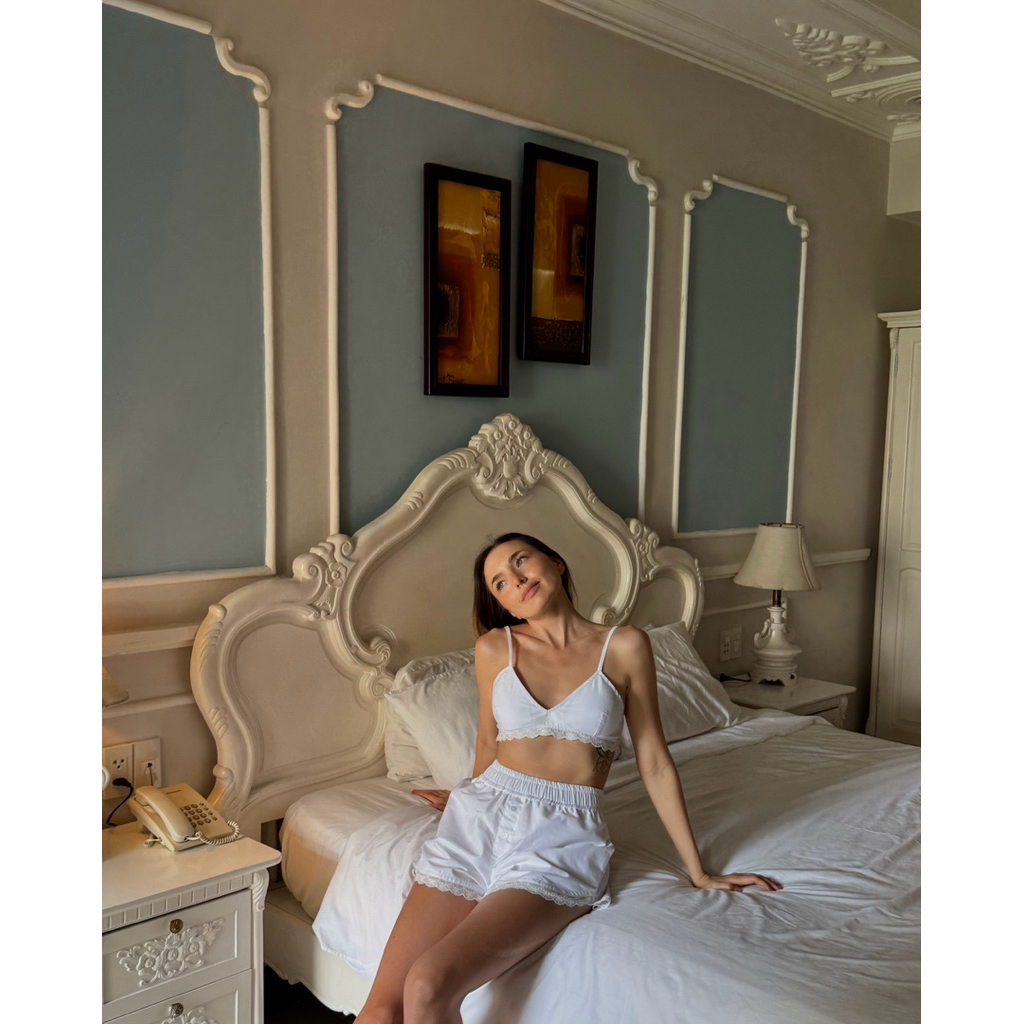 White lily bralette+shorts