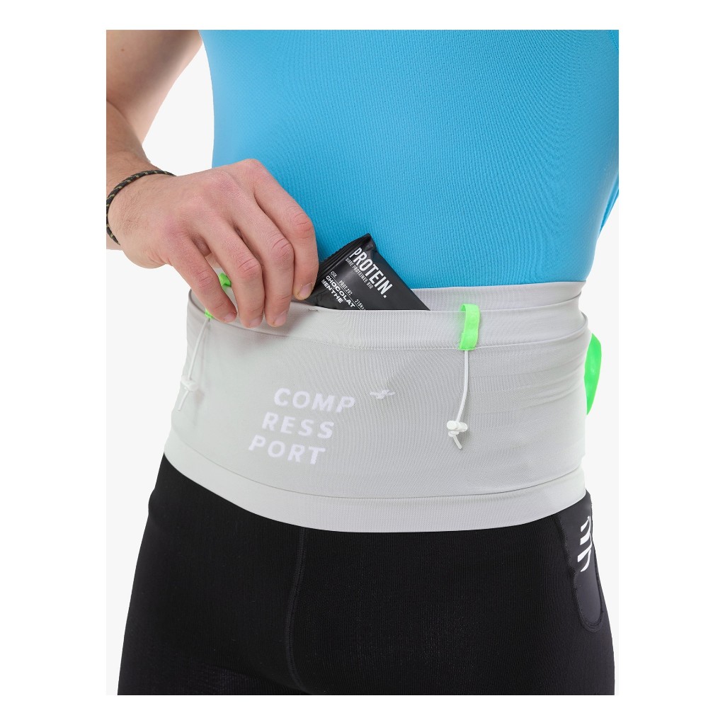 COMPRESSPORT กระเป๋าวิ่งคาดเอว Free Belt Pro วิ่งถนน วิ่งเทรล กีฬากลางแจ้ง สีใหม่ ของแท้ 2026 ราคา ถูกที่สุด ดีลบีเคเค แกลเลอรีภาพที่ 4