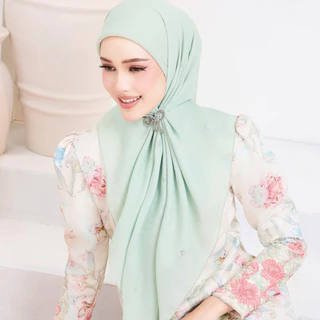 พร้อมส่ง ผ้าคลุม MINAZ สีพื้นติดเพชร รุ่นใหม่ล่าสุด
