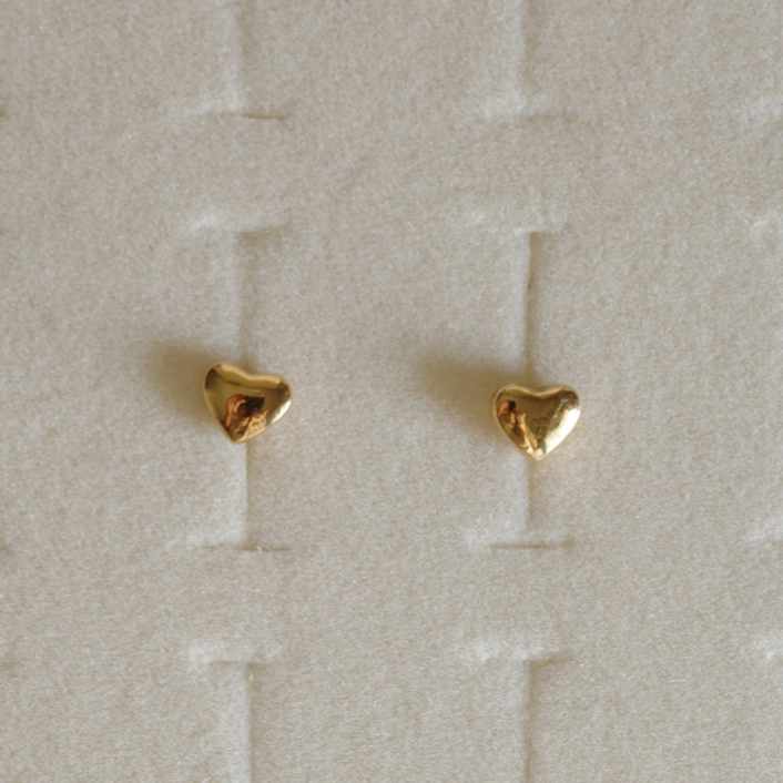Valencia Haus • CORA EARRINGS • [ต่างหูทรงวงรีมินิมอลสีทอง สแตนเลส กันน้ำ]
