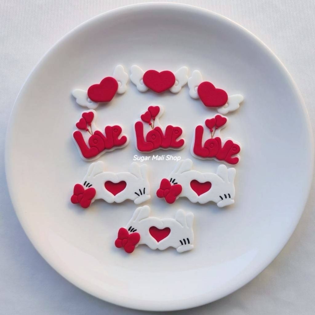 น้ำตาลกัมเพส Valentine หัวใจมีปีก ตัวอักษรLove หัวใจในมือ สำหรับตกแต่งขนมเค้กน่ารักๆ หอมๆหวานน้อย ทานได้นะคะ