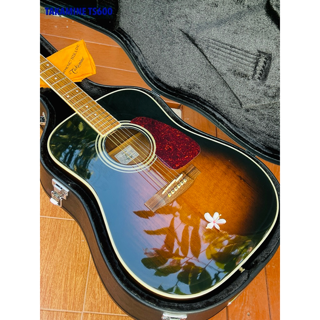 กีต้าร์วินเทจมือสอง takamine TS600