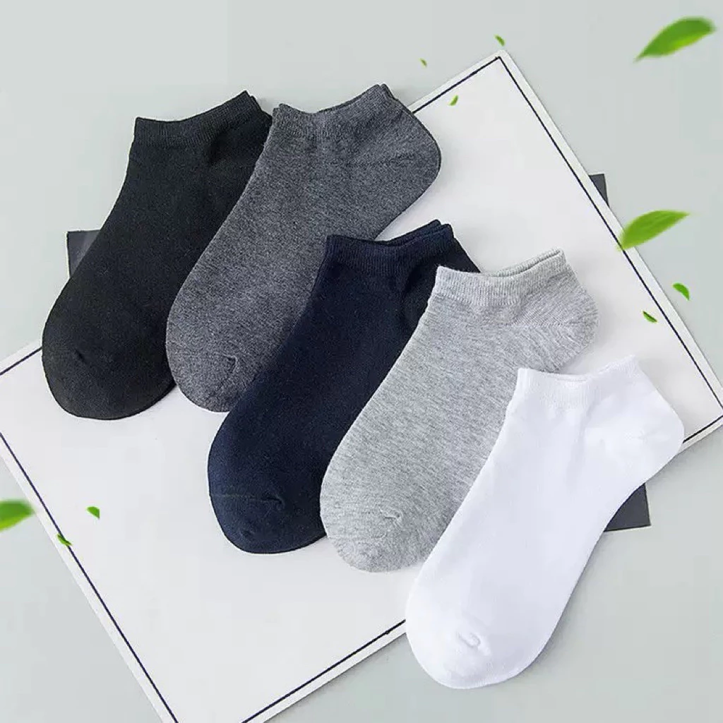 พร้อมส่ง!!ถุงเท้าข้อสั้นสีพื้น เนื้อนุ่มสบายเท้า ฟรีไซต์